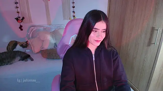 iriswest  online show from 03-24-26, 11:54