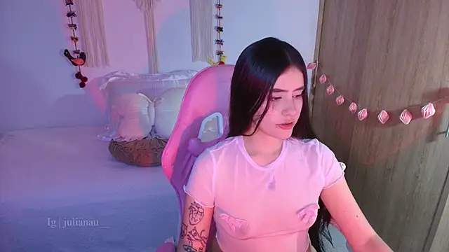 iriswest  online show from 04-06-26, 04:46