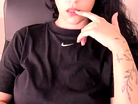 Kristenbr online show from 04-08-26, 11:16