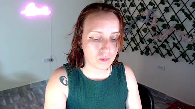 kittykalor09 online show from 04-15-26, 11:27