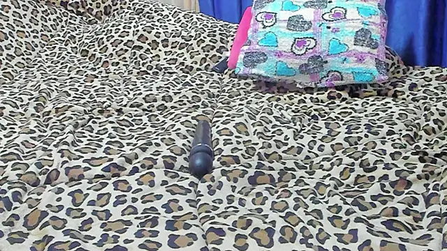 marie marie03 online show from 01-31-25, 01:23