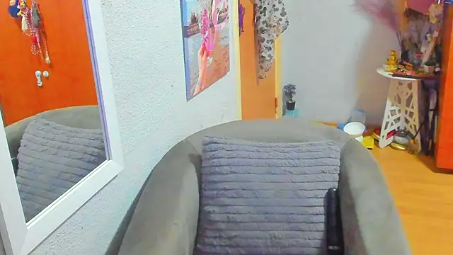 marie marie03 online show from 02-05-25, 09:46