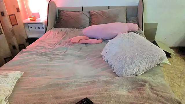 Vivian Davis online show from 01-04-25, 06:51