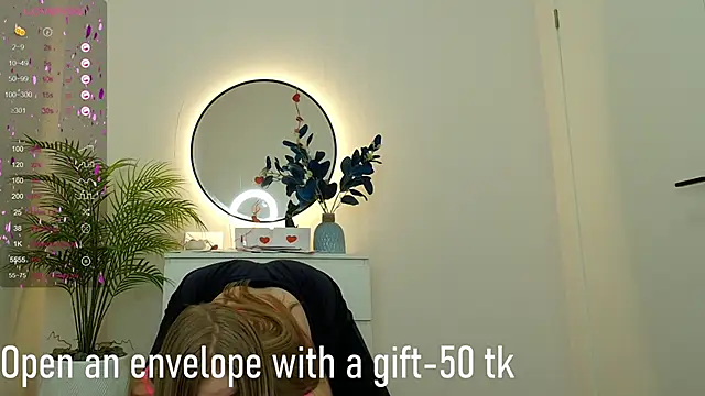 Snapshot of Adr1ana_ chatting on 02-12-25, 05:05 Adr1ana online show from 02-12-25, 05:05