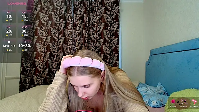 Snapshot of Adr1ana_ chatting on 12-03-25, 08:56 Adr1ana online show from 12-03-25, 08:56