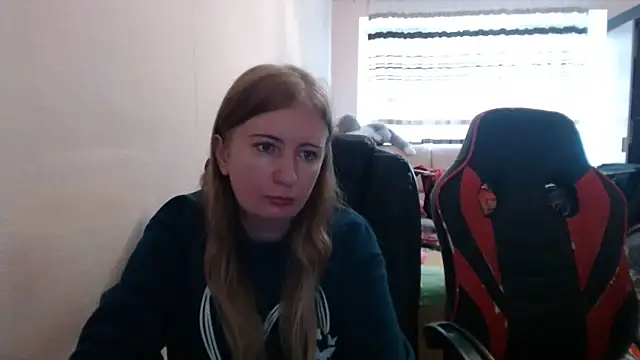 PeterAndJen online show from 10-31-25, 08:04