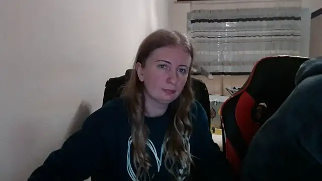 PeterAndJen online show from 12-04-25, 07:44