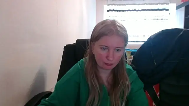 PeterAndJen online show from 03-25-26, 07:14