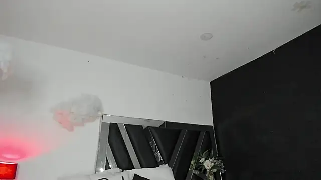 Snooky Clinton online show from 01-24-25, 02:51