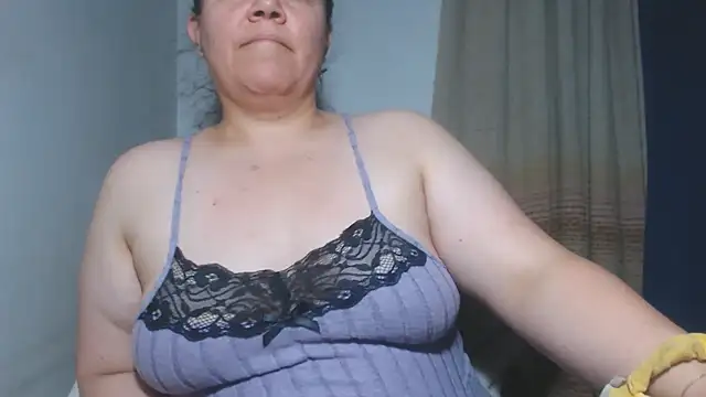 agathamiller01 online show from 10-04-25, 01:47