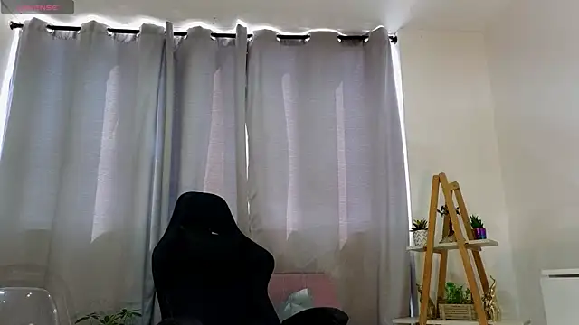 bella  adams online show from 02-19-25, 09:25