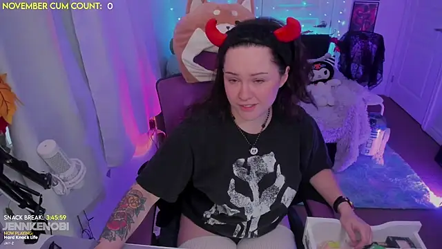 JennKenobi online show from 11-03-25, 03:24