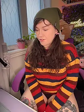 JennKenobi online show from 03-12-26, 02:45