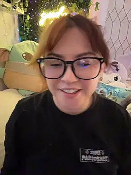 JennKenobi online show from 07-16-26, 02:45
