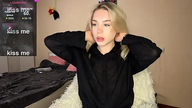 ariashaa online show from 10-25-25, 02:13