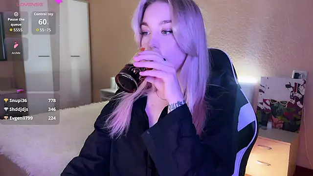 ariashaa online show from 11-01-25, 03:03