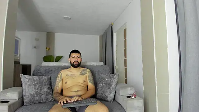 DulceRomance online show from 02-09-26, 03:43