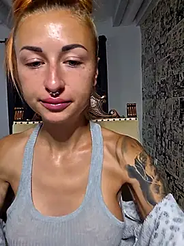 Snapshot of kylie_blck chatting on 10-09-25, 03:48 kylie blck online show from 10-09-25, 03:48