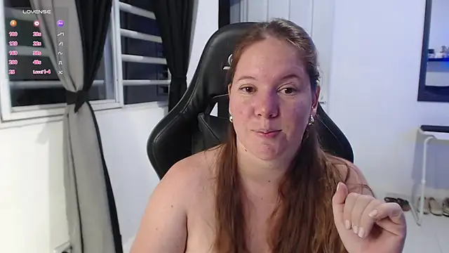 Snapshot of tamy_shine87 chatting on 11-30-25, 03:10 tamy shine87 online show from 11-30-25, 03:10