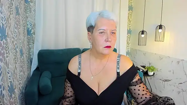 Snapshot of KathySunn chatting on 04-26-26, 01:20 KathySunn online show from 04-26-26, 01:20