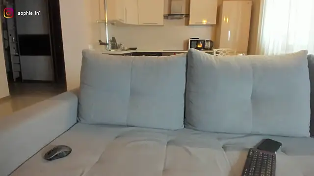  in yan online show from 10-13-25, 02:00