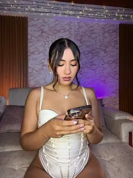 Snapshot of Ambar_pe_ chatting on 06-23-26, 03:26 Ambar pe online show from 06-23-26, 03:26