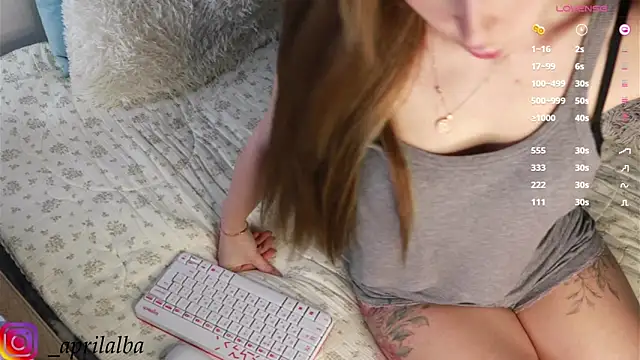 Snapshot of AprilinAlba chatting on 03-09-26, 06:28 AprilinAlba online show from 03-09-26, 06:28