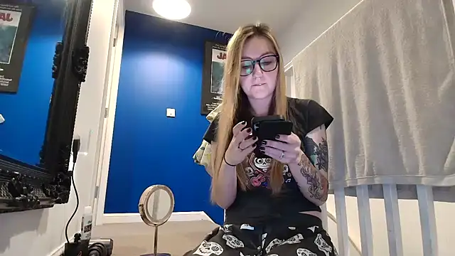 short sweetpea online show from 10-12-25, 08:46