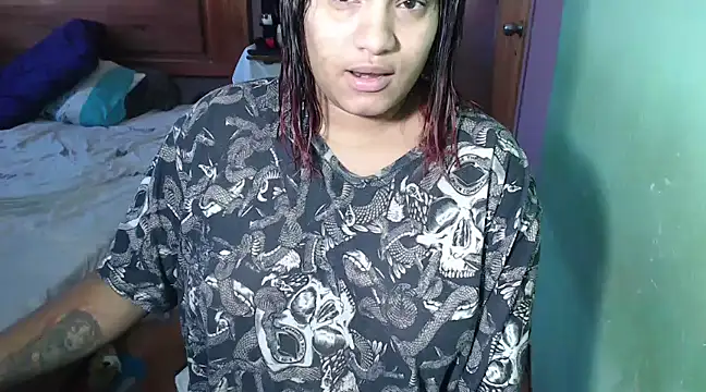 Snapshot of Hilarybunnyy chatting on 03-20-25, 01:48 Hilarybunnyy online show from 03-20-25, 01:48