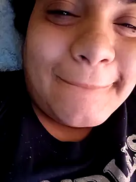 Snapshot of Hilarybunnyy chatting on 09-08-25, 09:14 Hilarybunnyy online show from 09-08-25, 09:14