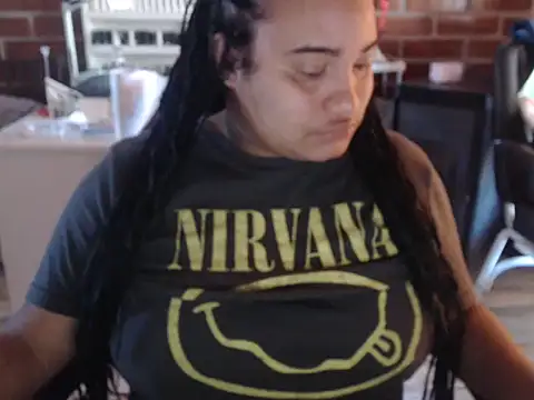 Snapshot of Hilarybunnyy chatting on 10-25-25, 05:19 Hilarybunnyy online show from 10-25-25, 05:19