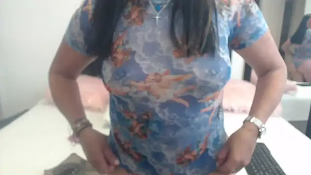 katiehotx online show from 09-30-25, 01:10