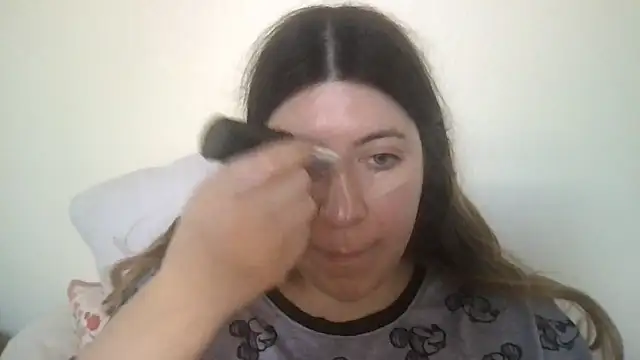 Snapshot of HYPHYtype chatting on 01-27-25, 10:38 HYPHYtype online show from 01-27-25, 10:38