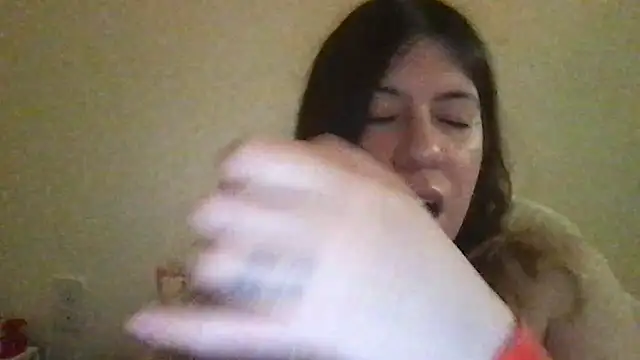 Snapshot of HYPHYtype chatting on 01-30-25, 02:06 HYPHYtype online show from 01-30-25, 02:06