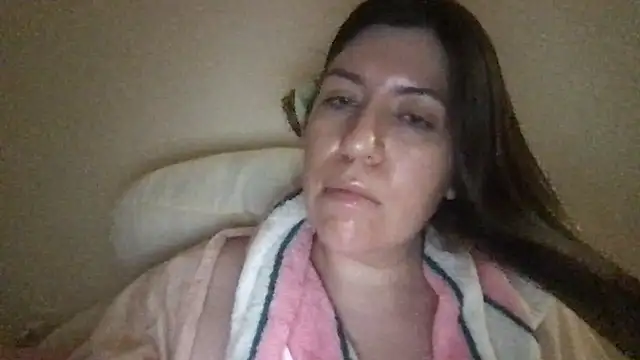 Snapshot of HYPHYtype chatting on 02-19-25, 05:27 HYPHYtype online show from 02-19-25, 05:27