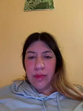 Snapshot of HYPHYtype chatting on 03-18-25, 03:20 HYPHYtype online show from 03-18-25, 03:20