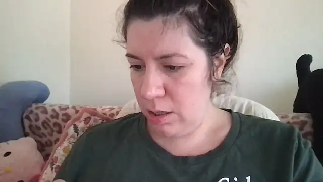 Snapshot of HYPHYtype chatting on 10-08-25, 05:54 HYPHYtype online show from 10-08-25, 05:54