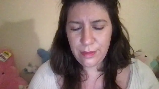 Snapshot of HYPHYtype chatting on 11-13-25, 12:31 HYPHYtype online show from 11-13-25, 12:31