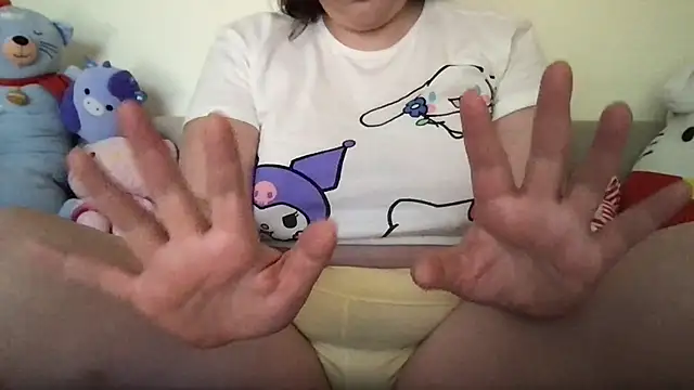 Snapshot of HYPHYtype chatting on 07-02-26, 11:22 HYPHYtype online show from 07-02-26, 11:22