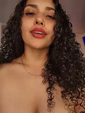 Snapshot of Lucy_Marin chatting on 10-23-25, 04:06 Lucy Marin online show from 10-23-25, 04:06