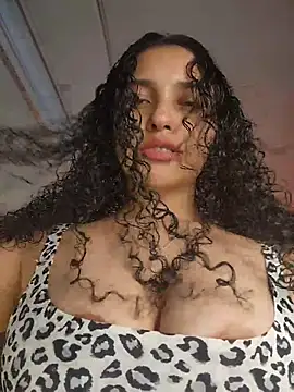 Snapshot of Lucy_Marin chatting on 12-01-25, 10:04 Lucy Marin online show from 12-01-25, 10:04