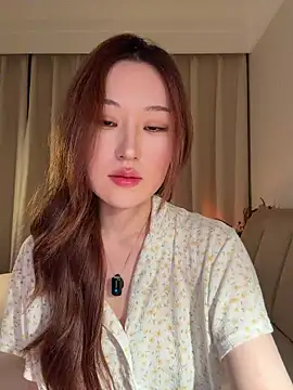 Snapshot of sphynx-_- chatting on 06-25-26, 12:53 sphynx- - online show from 06-25-26, 12:53