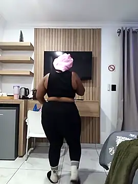 CuteHoney92 online show from 03-12-26, 06:25