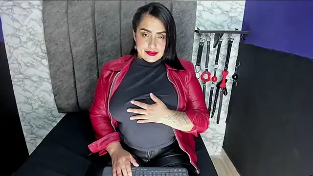 Snapshot of CelestteSweett chatting on 02-07-25, 03:45 CelestteSweett online show from 02-07-25, 03:45
