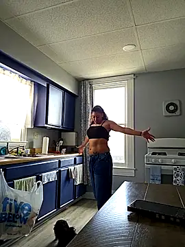 Snapshot of Nikkierosee chatting on 02-21-26, 03:02 Nikkierosee online show from 02-21-26, 03:02