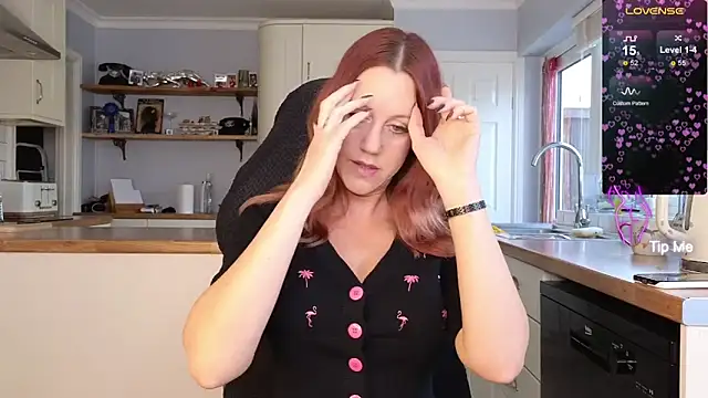 stripmequick online show from 10-21-25, 11:44