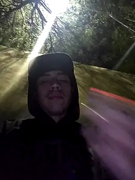 Snapshot of AlexAlejandro13 chatting on 11-05-25, 04:45 AlexAlejandro13 online show from 11-05-25, 04:45