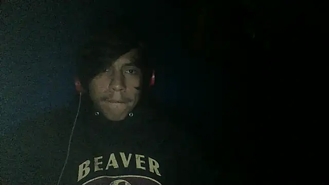 Snapshot of AlexAlejandro13 chatting on 11-14-25, 05:06 AlexAlejandro13 online show from 11-14-25, 05:06