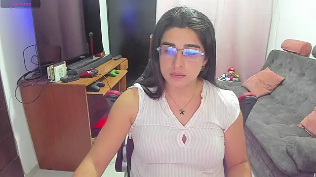 Snapshot of Khalifa_Gold chatting on 03-21-25, 07:33 Khalifa Gold online show from 03-21-25, 07:33