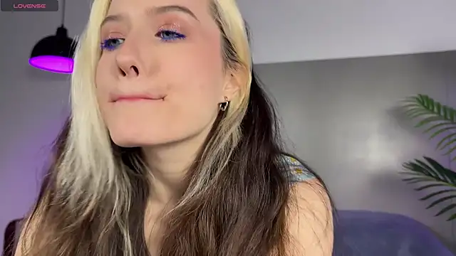  blowjob queen online show from 07-20-26, 08:11